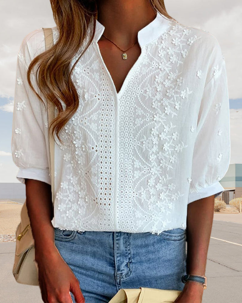 Women's Puff Sleeve Blouse with Vintage-Inspired Style