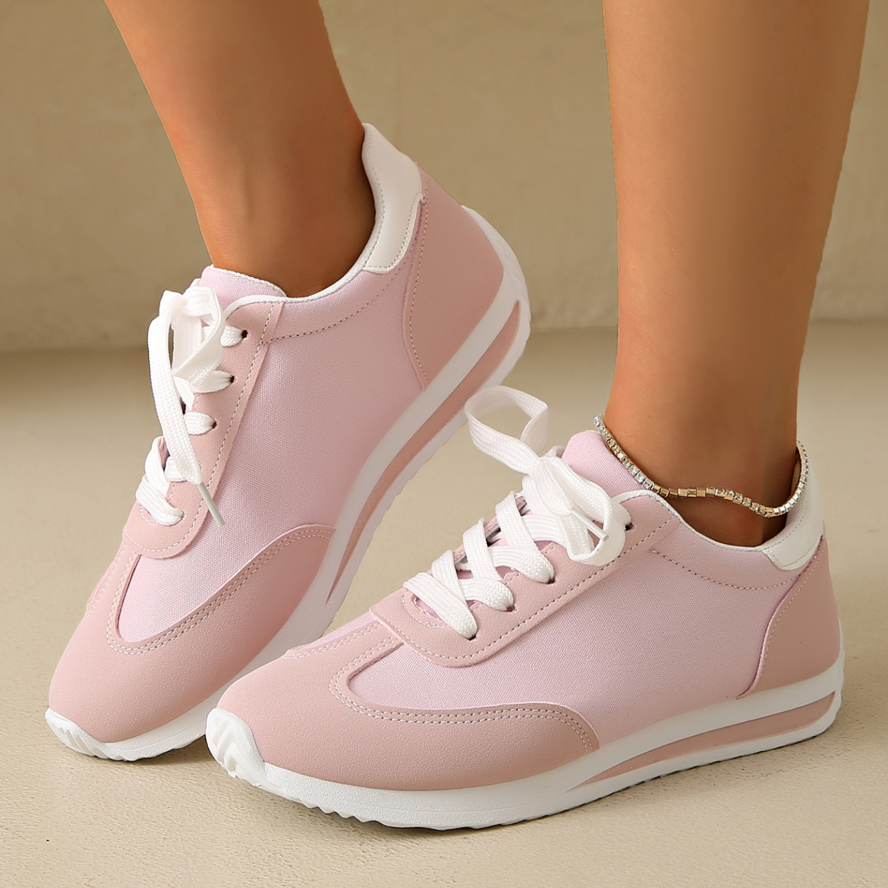 Women's Retro Walking Shoes with Breathable Mesh