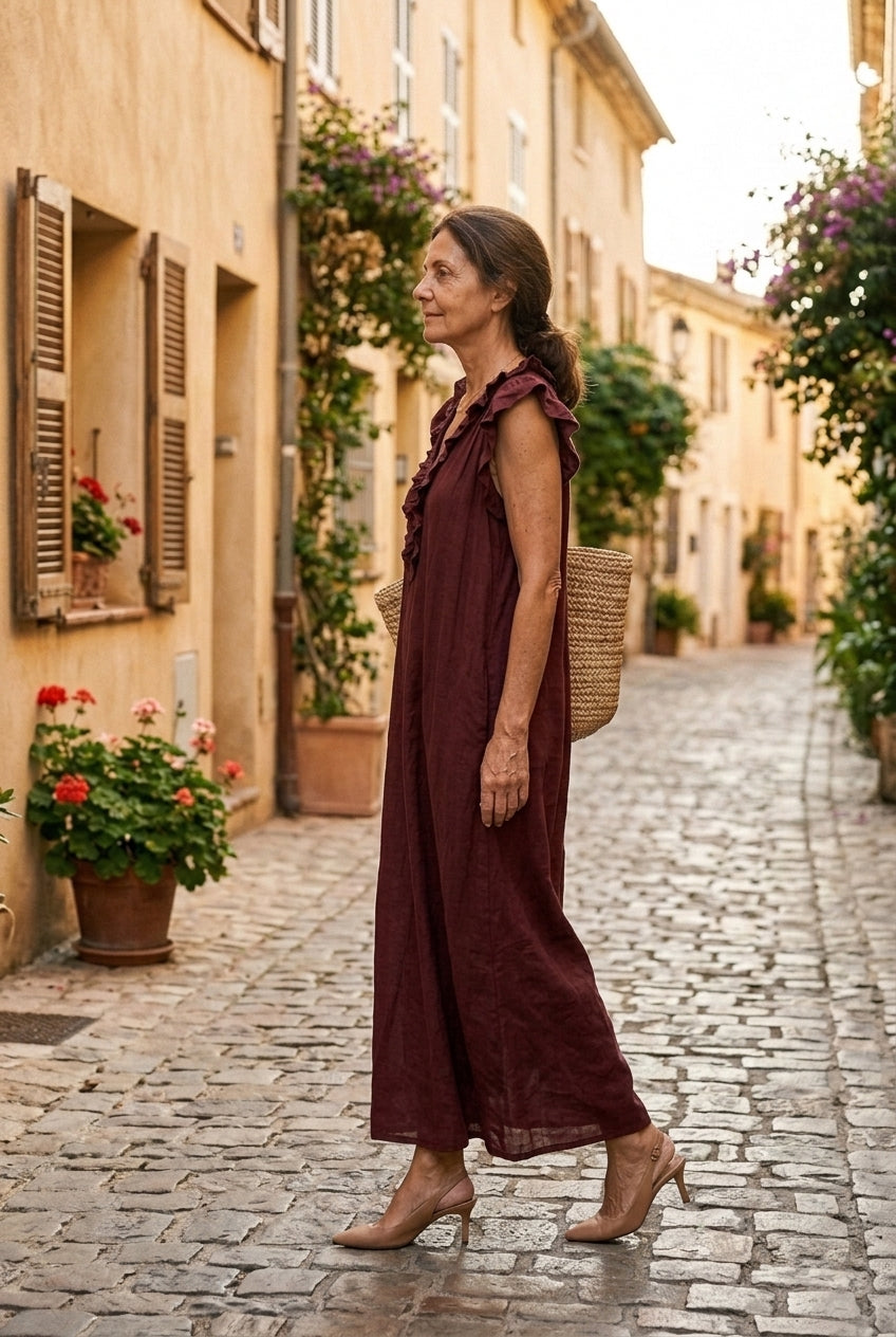 Women's Ruffle Sleeveless Dress with Knee-Length Silhouette