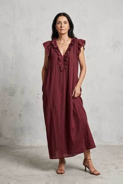 Women's Ruffle Sleeveless Dress with Knee-Length Silhouette