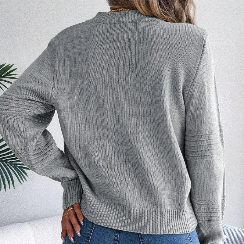 Women's Soft Knit Jumper with Round Neck - Elegant Relaxed Fit