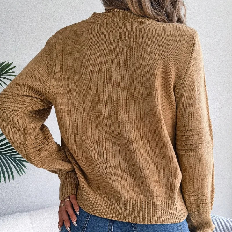 Women's Soft Knit Jumper with Round Neck - Elegant Relaxed Fit