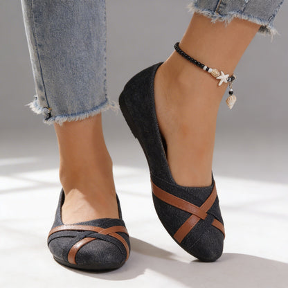 Women's Textured Slip-On Flats with Supportive Sole