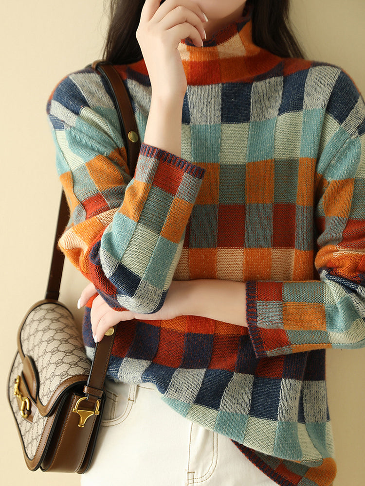 Women's Turtleneck Sweater with Elegant Fit and Long Sleeve