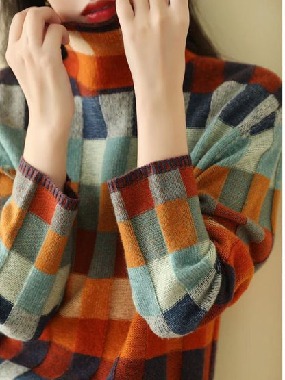 Women's Turtleneck Sweater with Elegant Fit and Long Sleeve