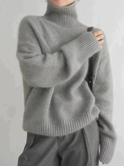 Women's Turtleneck Sweater with Long Sleeves and Relaxed Fit