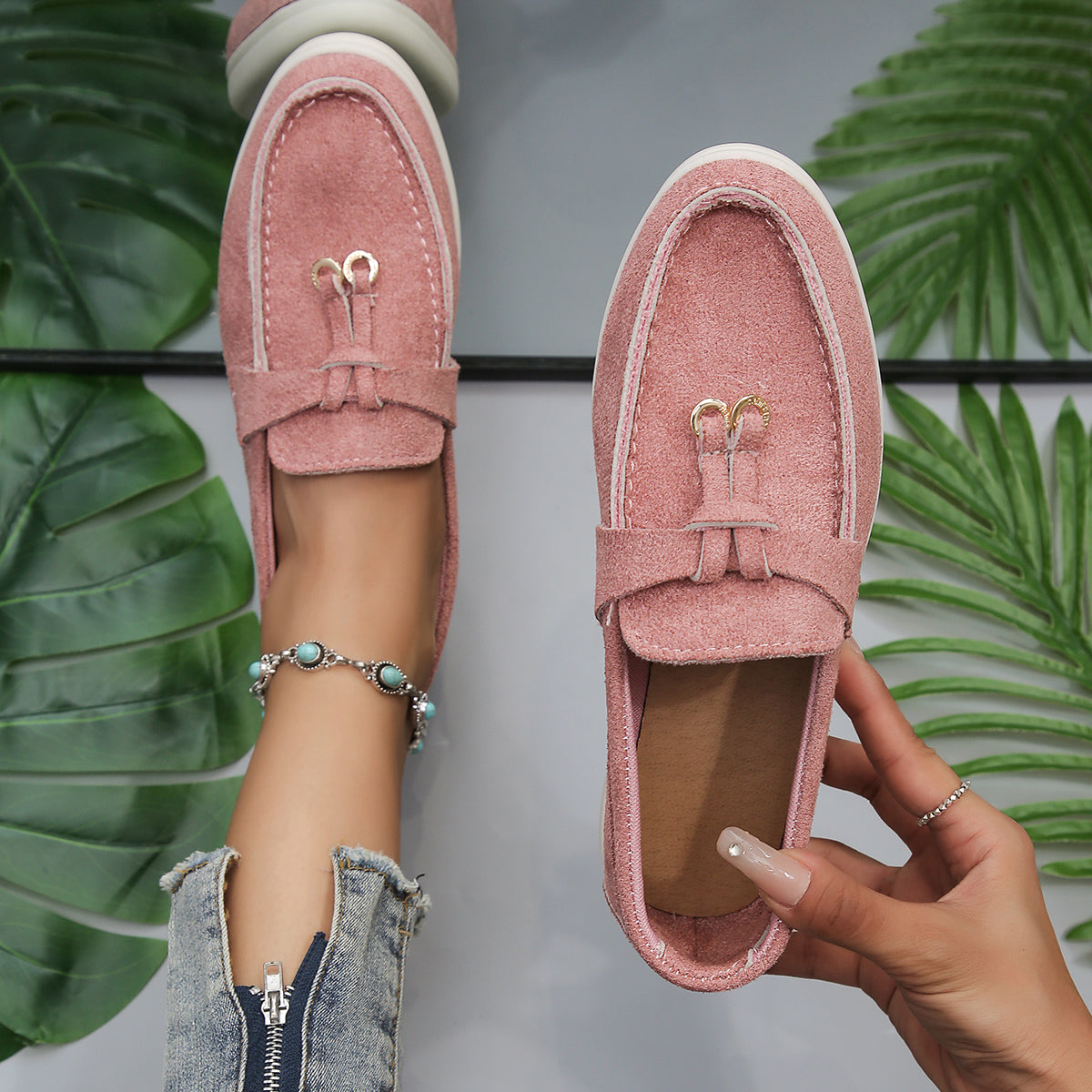 Women's Velvet Loafers with Cross-Tied Tassels