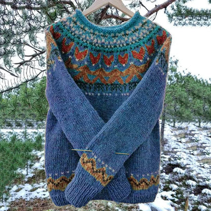 Women's Vintage Knit Sweater with Classic Pattern