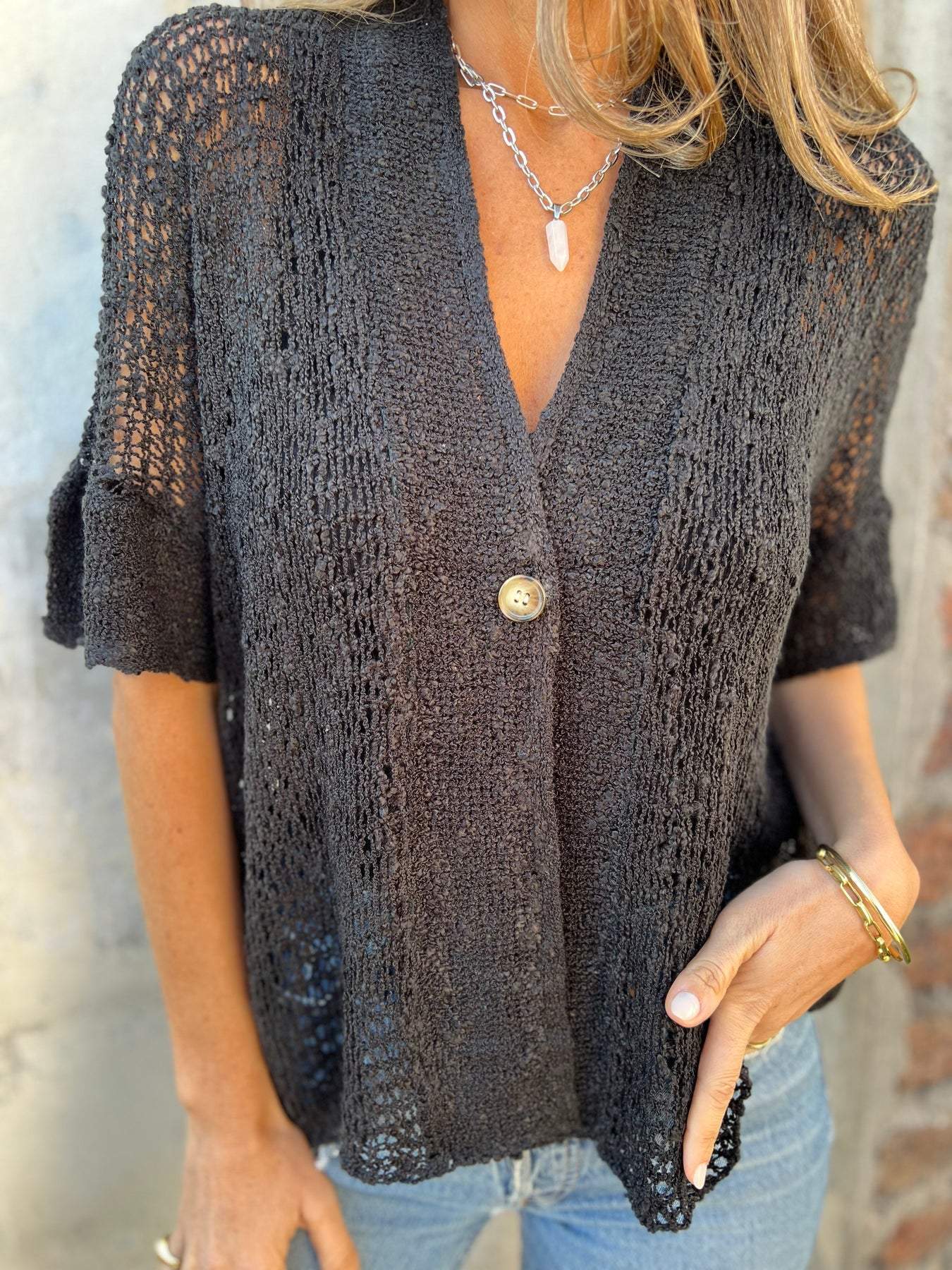 Nikki | Elegant Knit Top with V-Neck Detail