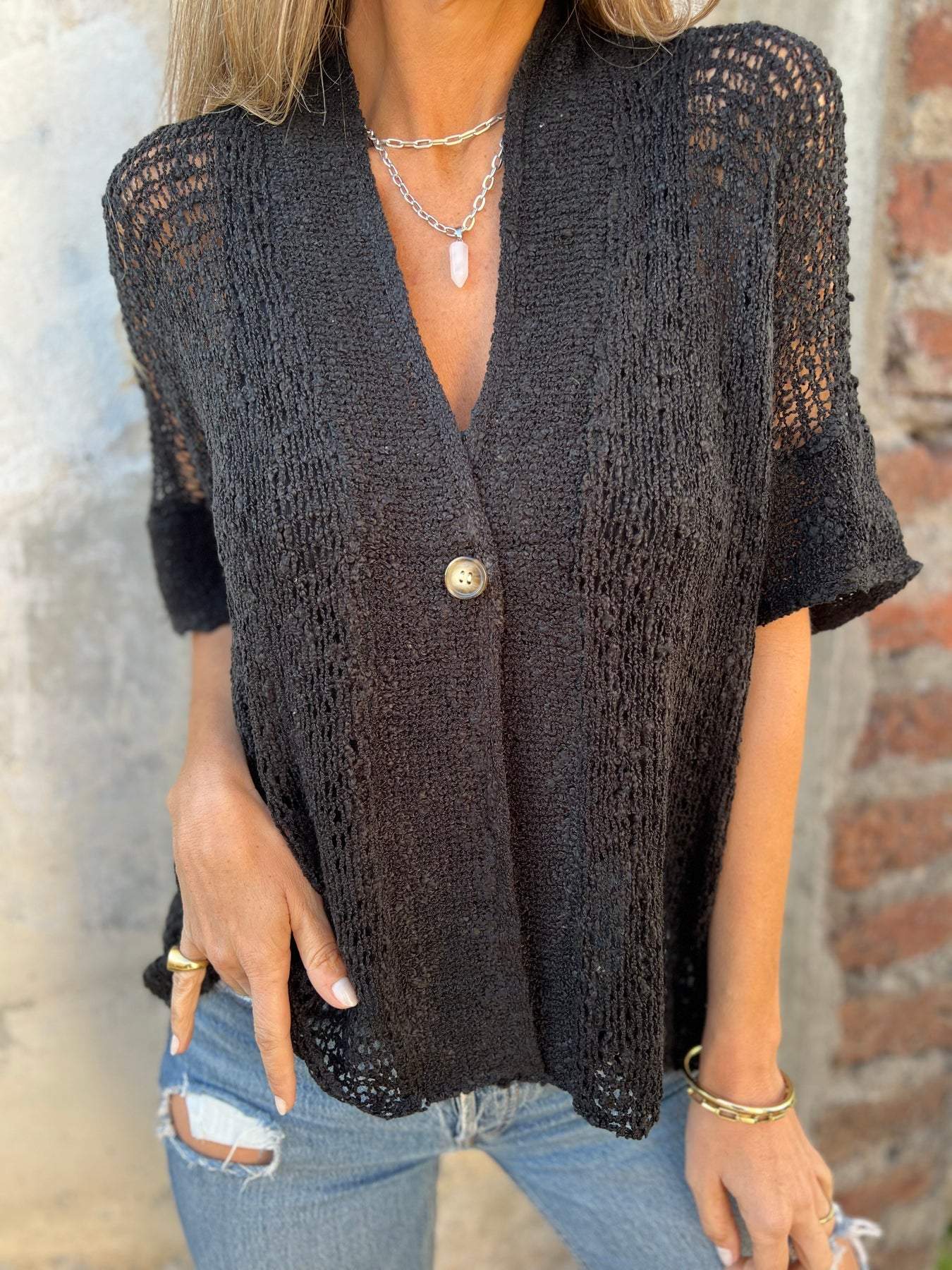 Nikki | Elegant Knit Top with V-Neck Detail