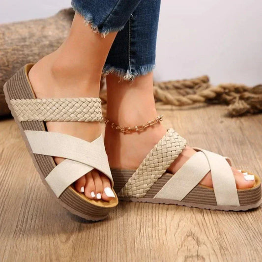 daisy | platform orthopaedic sandals white